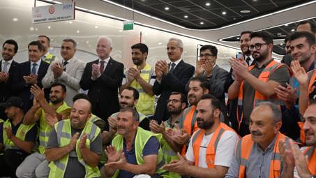 REKORLAR PEŞ PEŞE GELDİ