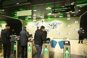 BİR GÜNDE 45 BİN 981 YOLCU 