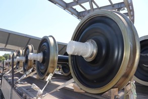 YERLİ VE MİLLİ DEMİRYOLU TEKERLEK SETİNİN İLK SEVKİYATI GERÇEKLEŞTİ