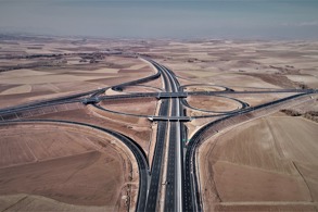 TÜRKİYE’DEKİ ARAÇLARIN YARISI BAYRAMDA OTOYOLLARDAYDI