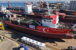 İLK YERLİ VE MİLLÎ TARAMA GEMİSİ SUYA İNDİ 