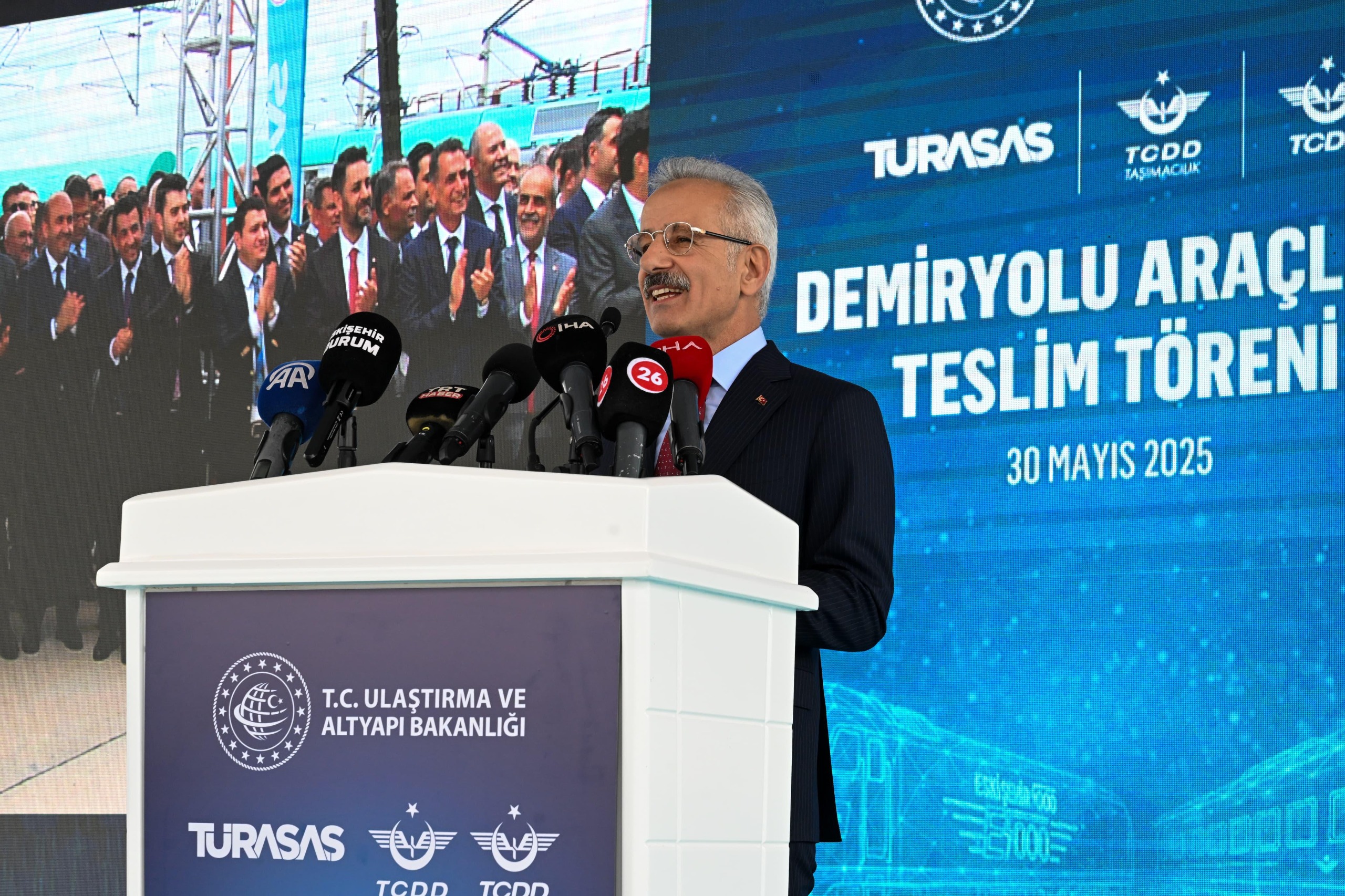 STRATEJİK YÜK VAGONLARI GÜNEŞ ENERJİSİYLE ÜRETİLECEK