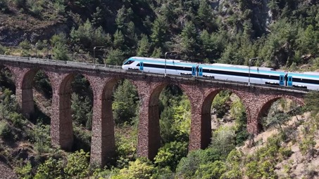 YERLİ VE MİLLİ TRENİMİZDEN HIZ REKORU