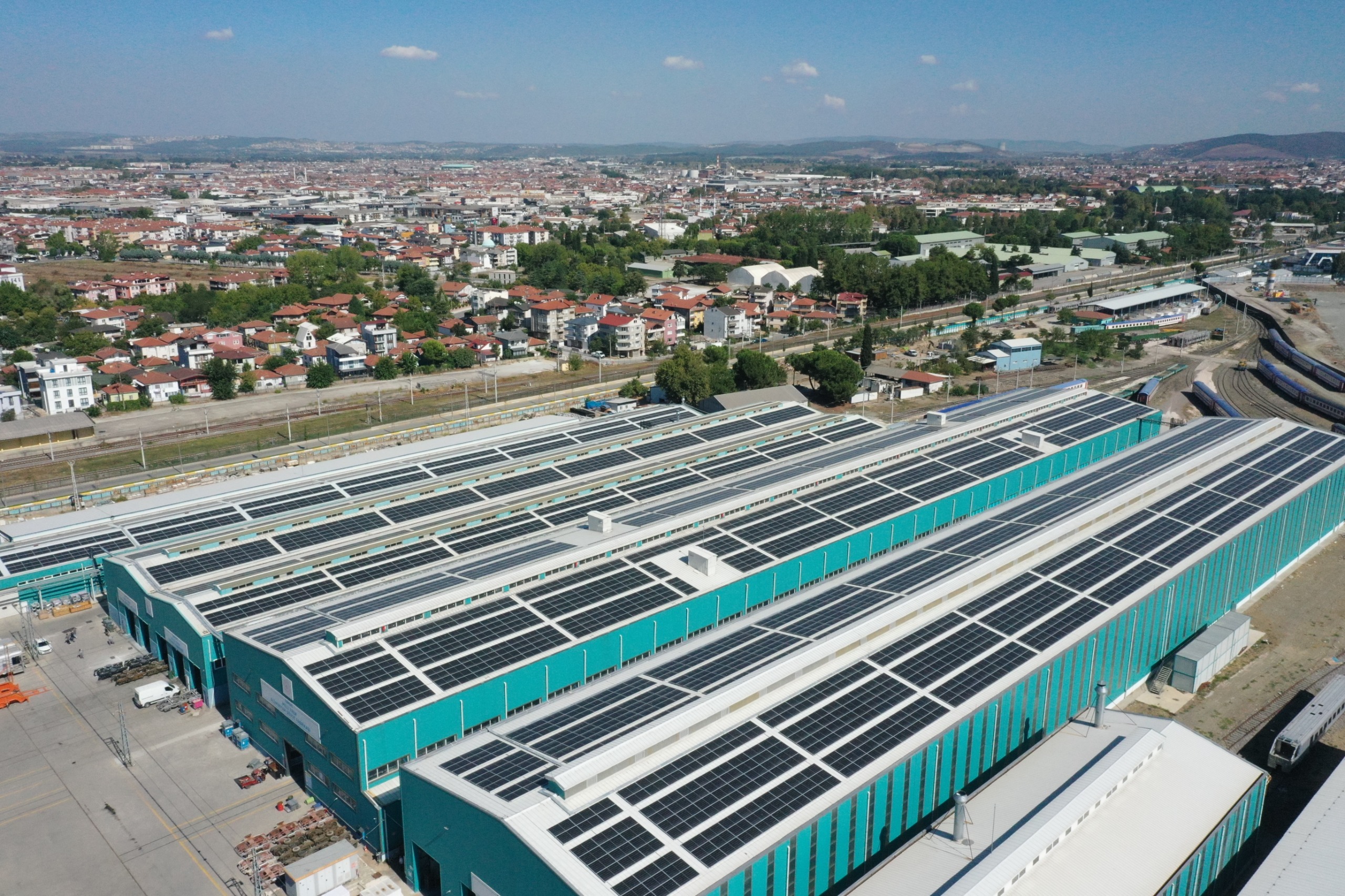 MİLLİ HIZLI TREN GÜNEŞ ENERJİSİYLE ÜRETİLİYOR