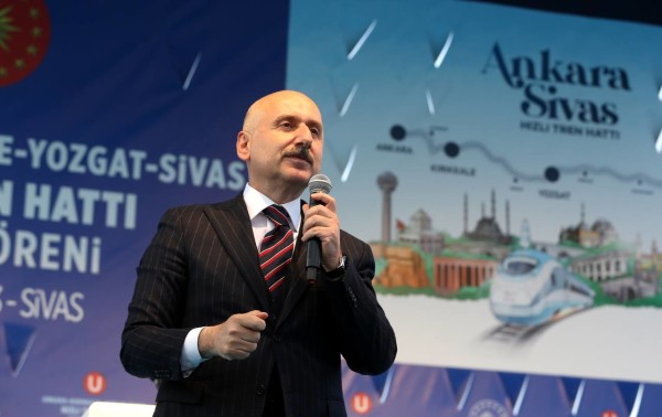 ANKARA-SİVAS HIZLI TREN HATTI İLK SEFERİNİ GERÇEKLEŞTİRDİ