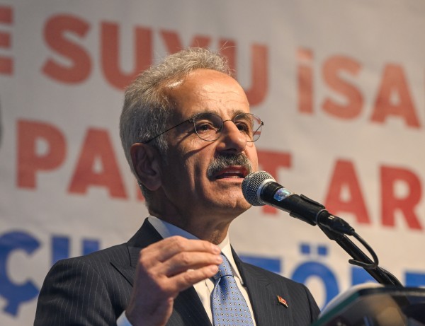 BAKAN URALOĞLU, ARSİN İÇME SUYU İSALE HATTI VE İÇME SUYU PAKET ARITMA TESİSİ’Nİ HİZMETE AÇTI
