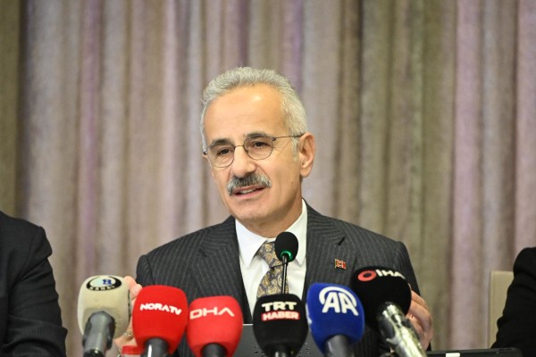 BİR İLİMİZ DAHA HIZLI TRENE KAVUŞUYOR