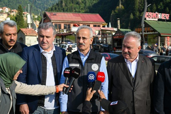 ÇAMLIHEMŞİN-AYDER YOLU ULAŞIMA AÇILDI