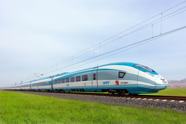 DEMİRYOLLARI 2025’TE TÜRKİYE NÜFUSUNUN ÜÇ KATI YOLCU TAŞIDI