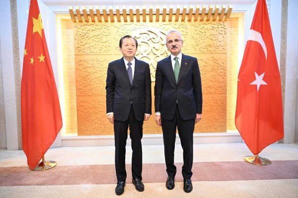 TÜRKİYE VE ÇİN ARASINDA, ULAŞTIRMA ALANINDA “DOĞRUDAN İLETİŞİM MEKANİZMASI” KURULDU
